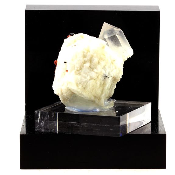 Grenat, Orthose, Quartz. 663.5 ct.