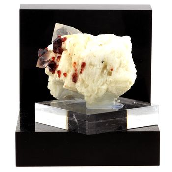 Grenat, Orthose, Quartz. 663.5 ct.