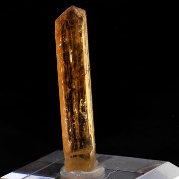 Topaze Imperiale. 163.0 ct.