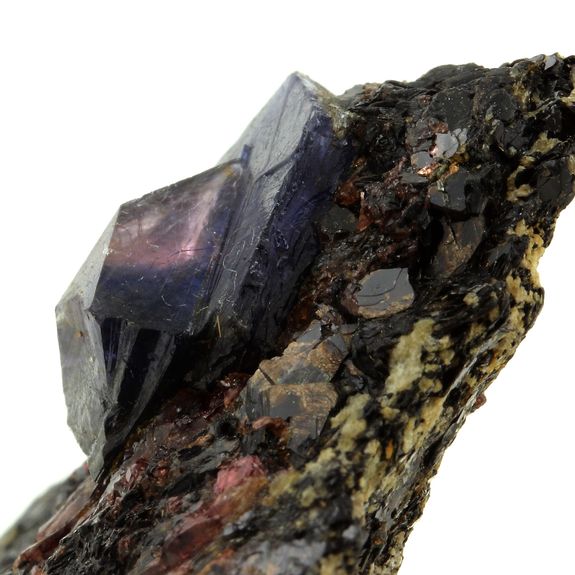 Corindon Rubis-Saphir polychrome. 1140.0 ct.