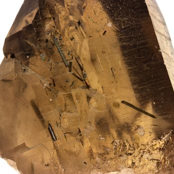 Quartz fumé + Tourmaline. 1511.0 ct.