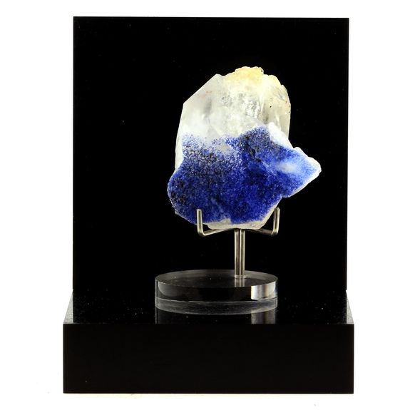 Quartz + Dumortierite.