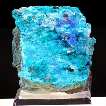 Dioptase, Quartz, Shattuckite. 1513.5 ct.