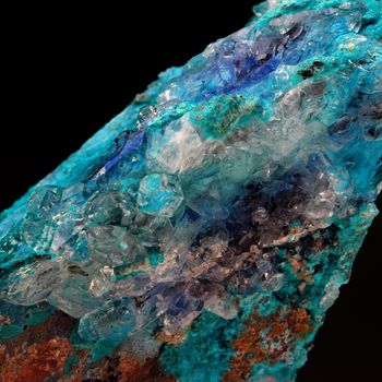 Dioptase, Quartz, Shattuckite. 1513.5 ct.