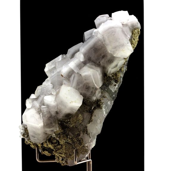 Calcite, Pyrite, Quartz. 1693.0 ct.