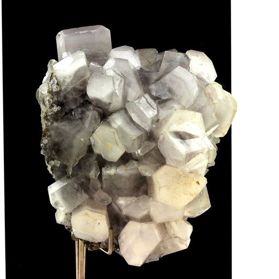 Calcite, Pyrite, Fluorite. 2275.0 ct.