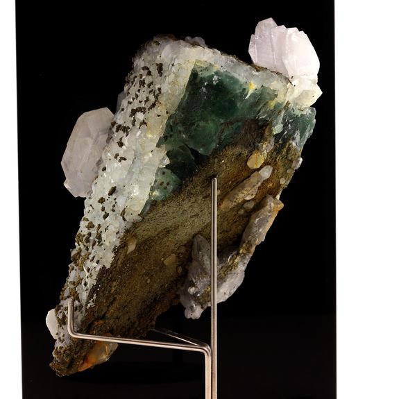 Calcite, Pyrite, Fluorite. 1572.0 ct.