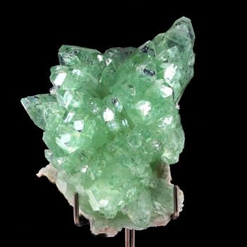 Apophyllite (Fluorapophyllite). 466.0 ct.