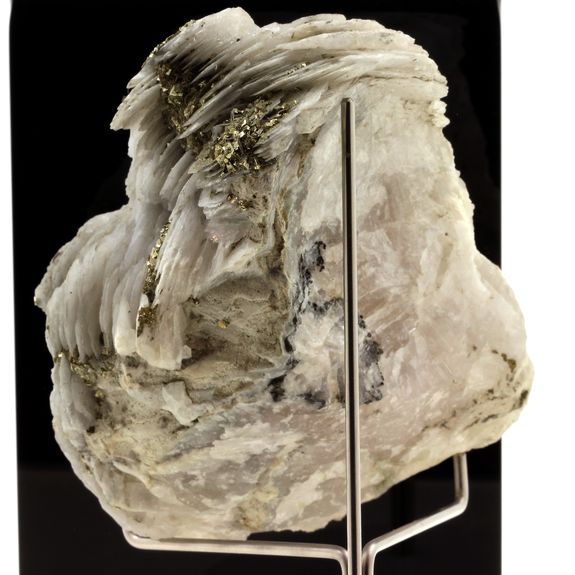 Calcite, Pyrite.