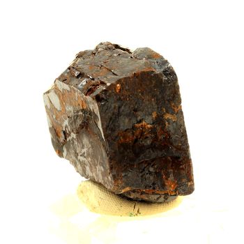 Tantalite-(Mn). 463.0 ct.