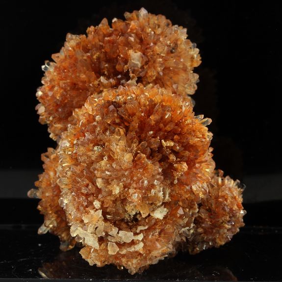 Creedite. 674.5 ct.