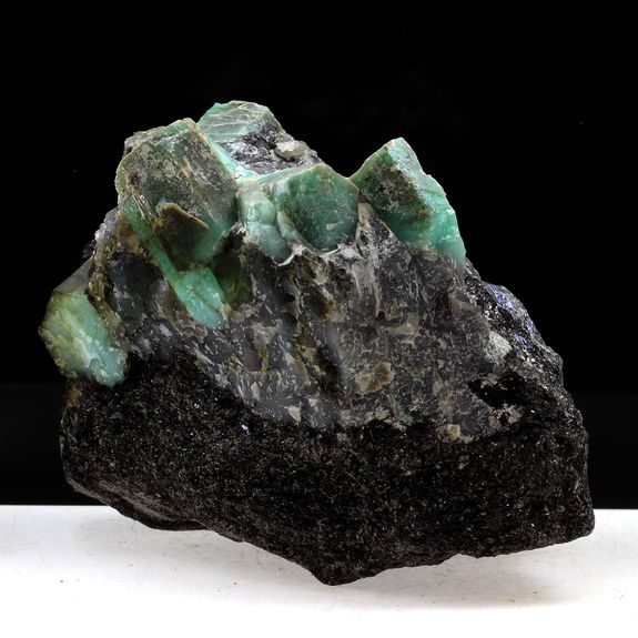 Emeraude. 4048.5 ct.