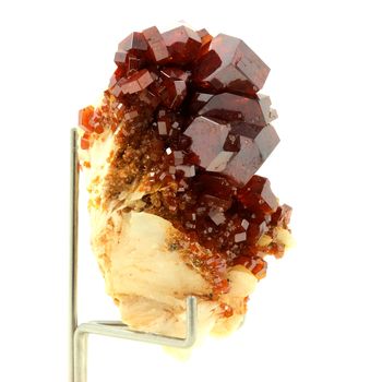 Vanadinite. 250.0 ct.