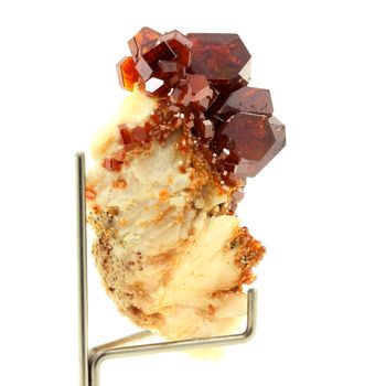 Vanadinite. 250.0 ct.