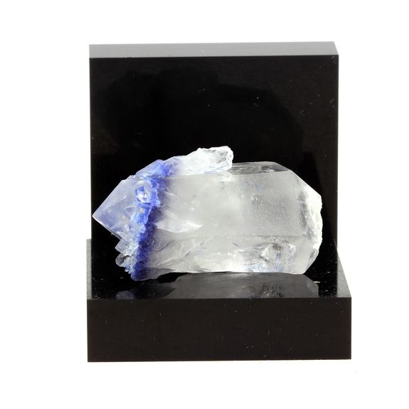 Quartz + Dumortierite.