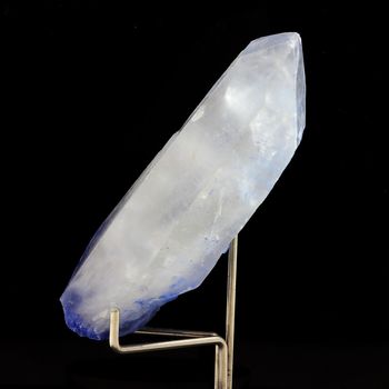 Quartz + Dumortierite. 218.5 ct.