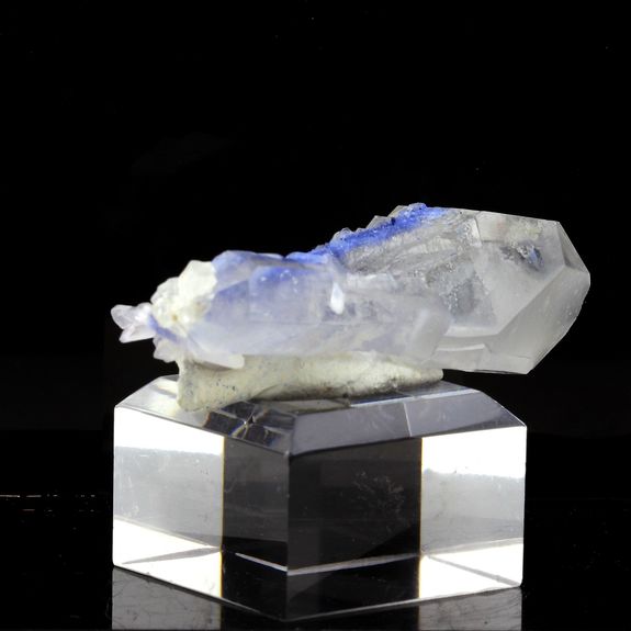 Quartz + Dumortierite.