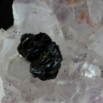 Quartz Améthyste + Epidote. 553.00 ct.