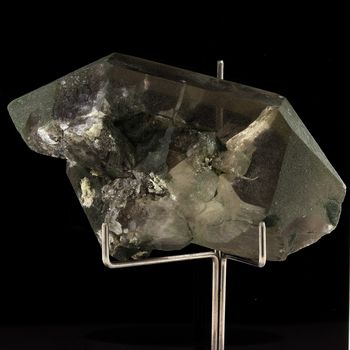 Smoky Quartz + Chlorite.