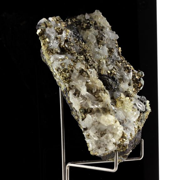 Quartz, Pyrite, Tetrahedrite. 1573.00 ct.