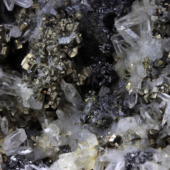 Quartz, Pyrite, Tetrahedrite. 1573.00 ct.