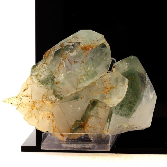 Quartz fantôme. 887.0 ct.