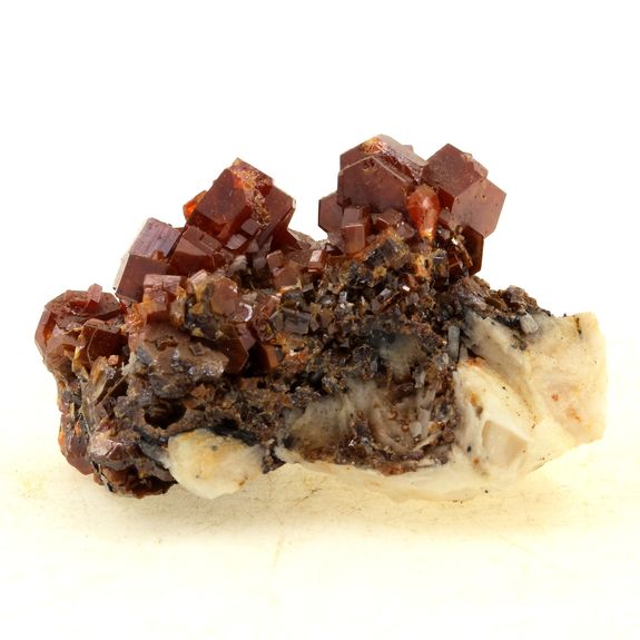 Vanadinite. 190.0 ct.