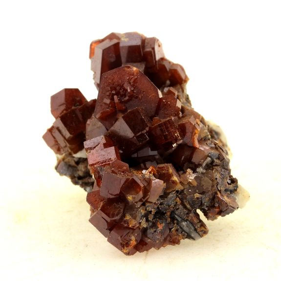 Vanadinite. 190.0 ct.