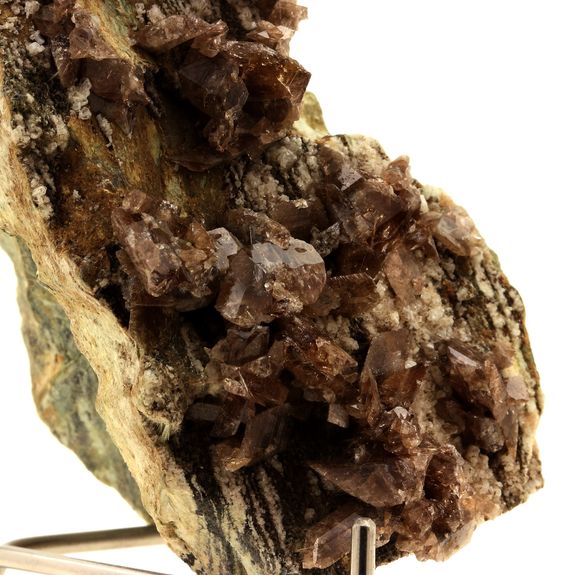 Axinite. 1600.5 ct.