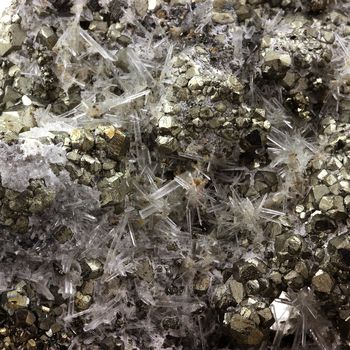 Pyrite + Quartz. 7339.0 ct.