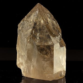 Quartz Fumé. 1021.60 ct.