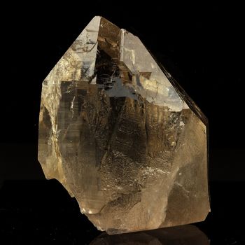 Quartz Fumé. 1021.60 ct.