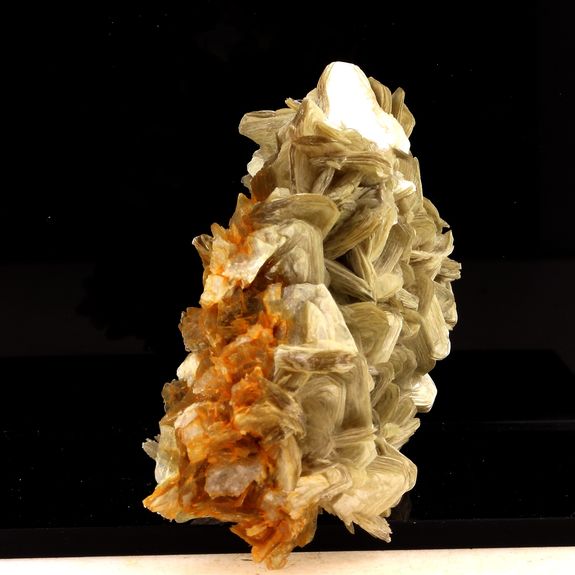 Mica Muscovite. 522.25 ct.