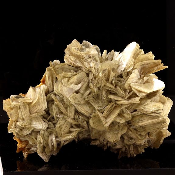 Mica Muscovite. 522.25 ct.