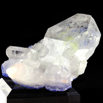 Quartz + Dumortierite. 1097.0 ct.