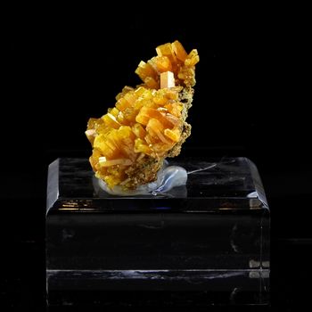 Pyromorphite. 342.0 ct.