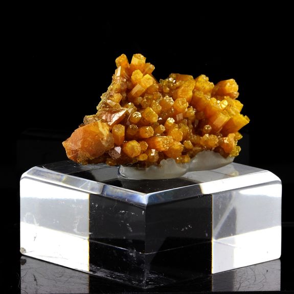 Pyromorphite. 342.0 ct.