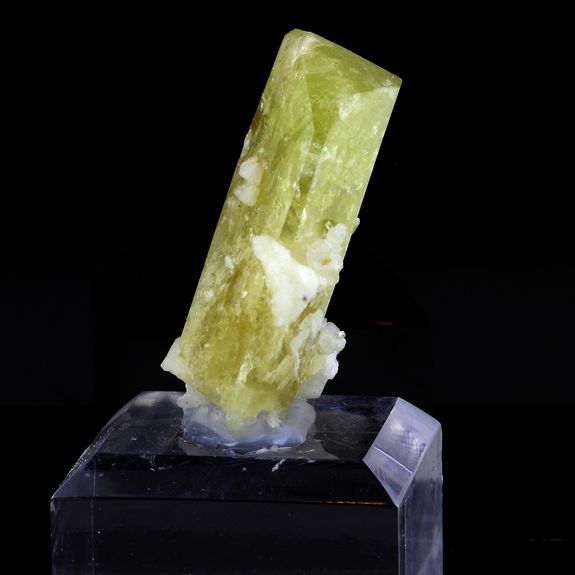 Brazilianite. 169.0 ct.