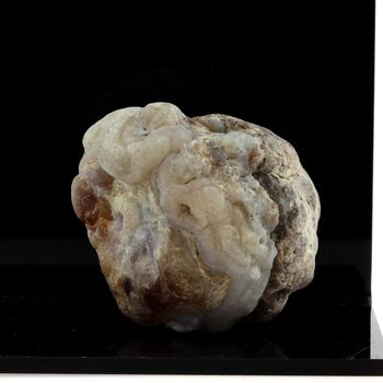 Chalcedony. 705.15 ct.