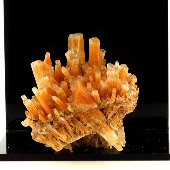 Gypsum Selenite. 472.0 ct.