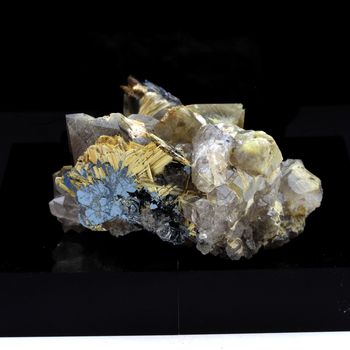 Quartz Rutile + Hematite. 1605.0 ct.