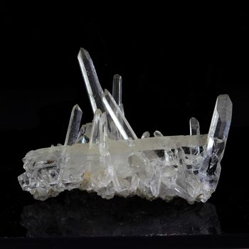 Quartz. 97.0 ct.