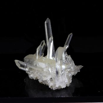 Quartz. 97.0 ct.