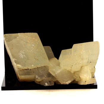 Calcite. 1464.5 ct.