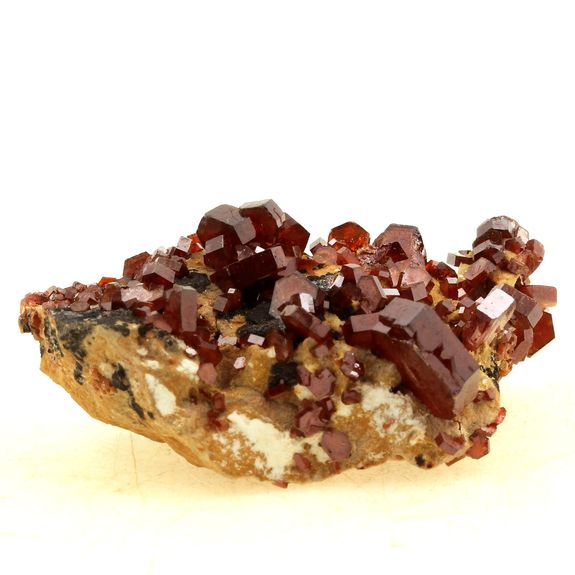 Vanadinite. 94.0 ct.