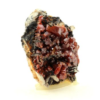 Vanadinite. 1000.0 ct.