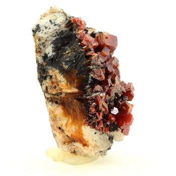 Vanadinite. 1000.0 ct.