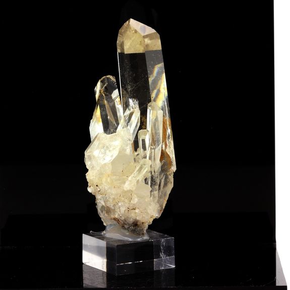 Quartz. 224.5 ct.