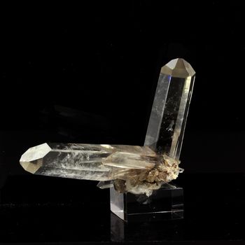 Quartz. 163.5 ct.