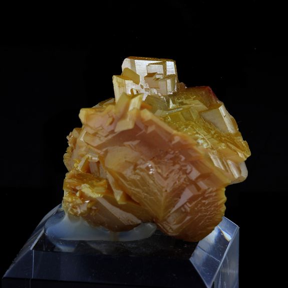 Wulfenite. 253.5 ct.
